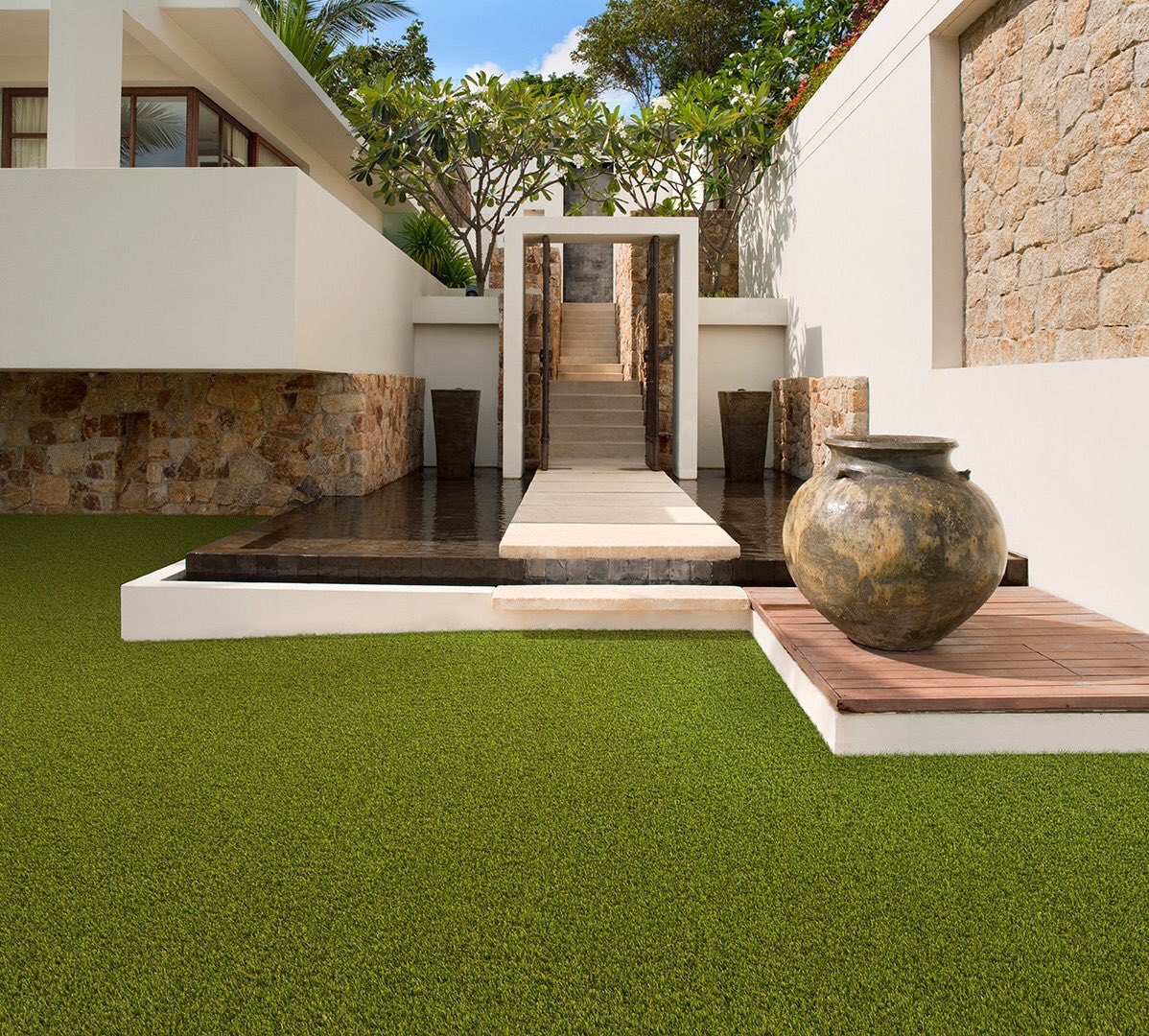 LocalToolHire's tweet image. Isn&apos;t this what you want for yourself and your home this summer? 👀😍 Artificial grass which does not need maintenance and is waterproof. Discover more at bit.ly/2xACtji 

#ArtificialGrass #localtoolhire #london