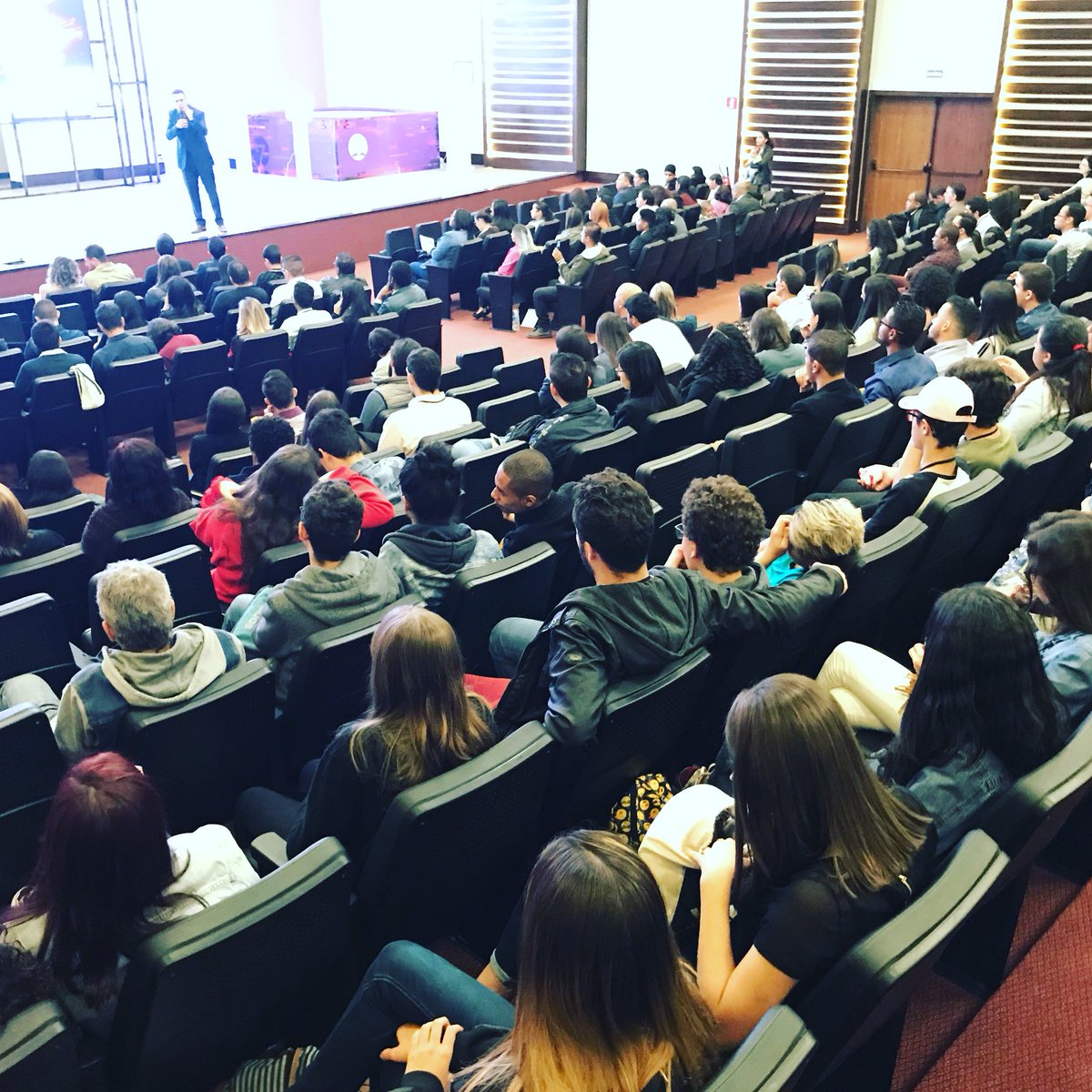 paulistadovale's tweet photo. Usina de Ideias para Universitários e Comunicadores na Rede Novo Tempo de Comunicação. #usinadeideias https://t.co/NAdFib7H3C