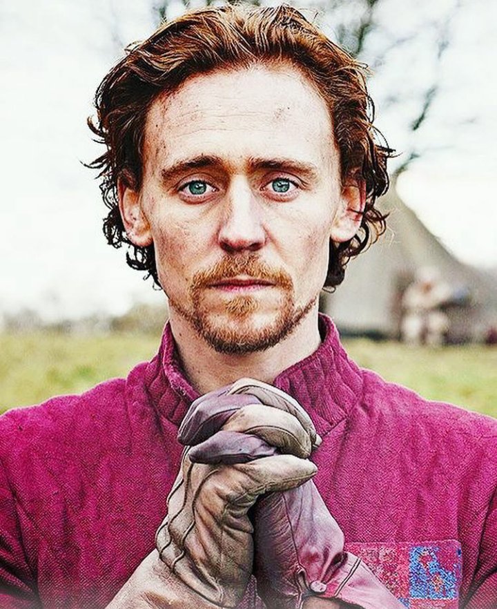 vrdbotdf's tweet photo. Ugh those eyes 😘😍😍😍 @twhiddleston https://t.co/6BPShEsV0d