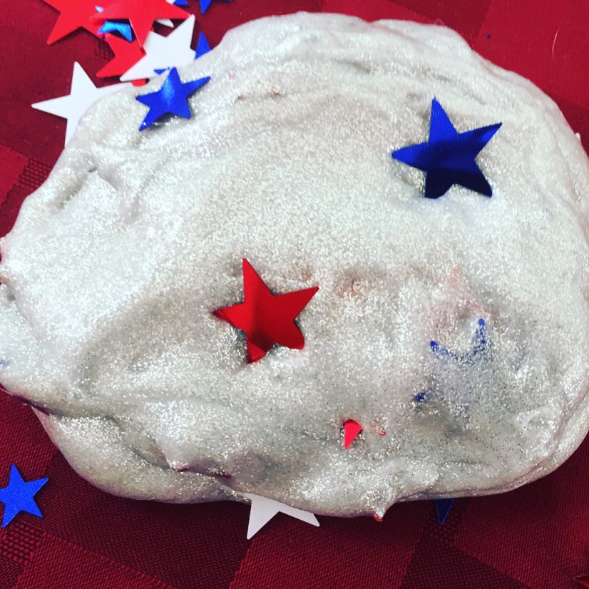 GlitterOnADime's tweet photo. We had more #4thofJuly fun making this Patriotic Slime! My kids love slime so this made them pretty happy! ❤️✨💙🇺🇸 @DIYadulation has a great recipe that I want to try next time!
#diysummercamp #campmom #slime #patrioticslime #kbnmoms https://t.co/60vmUHKHDZ
