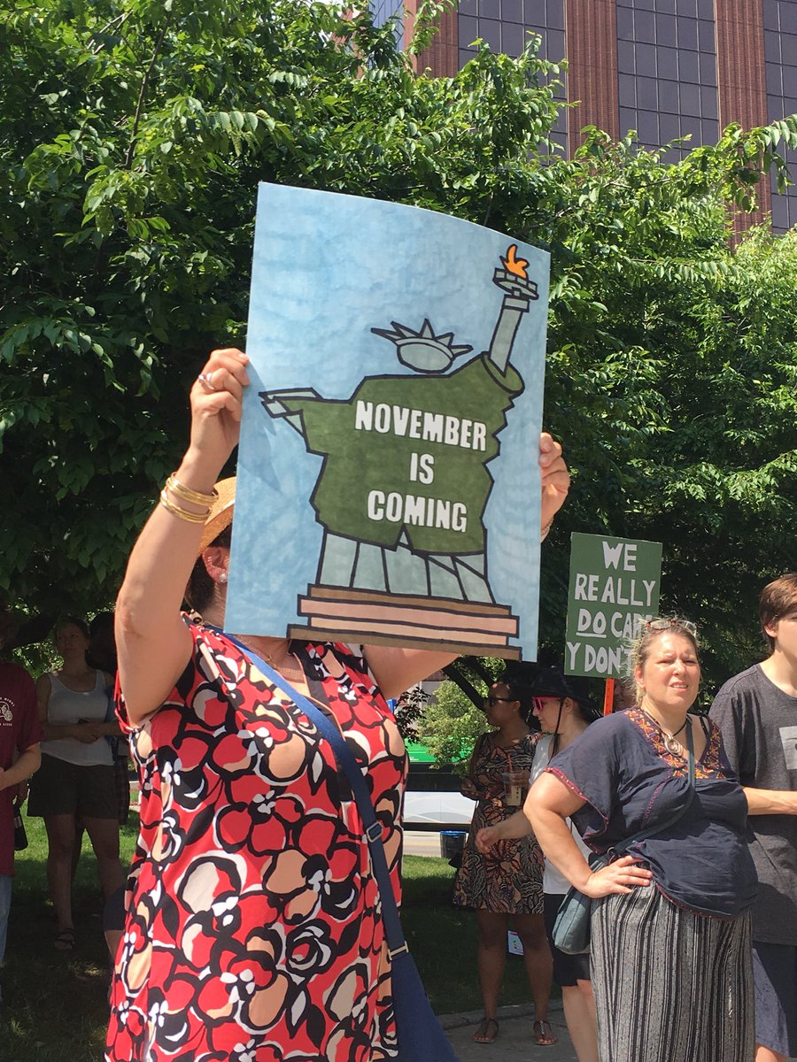 aksouna's tweet photo. #FamilesBelongTogether https://t.co/TE1jcXJutM