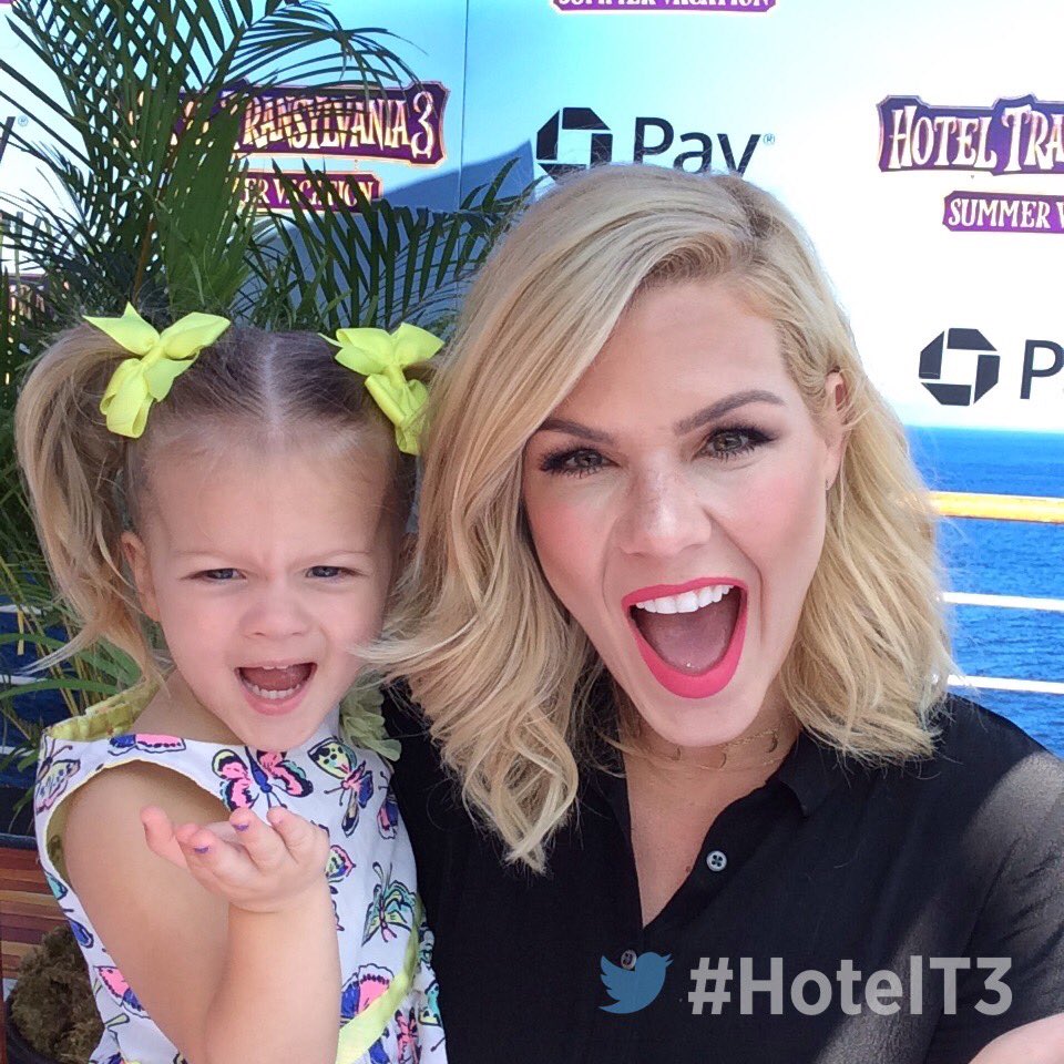 At the #HotelT3 world premiere with @_kimcaldwell! 🚢🎉