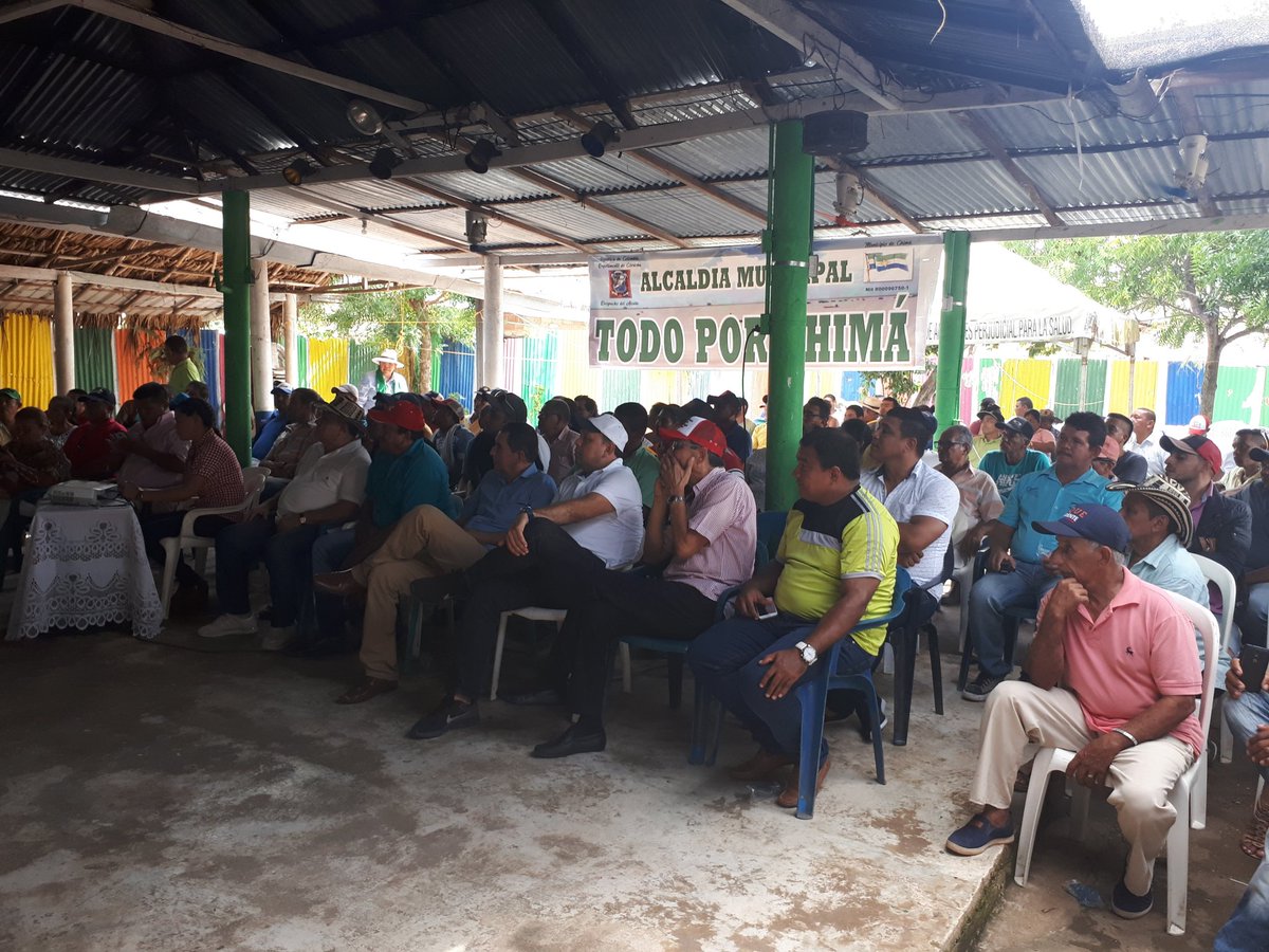 alcaldiachima's tweet photo. #AEstaHora Se lleva a cabo Socialización del Proyecto denominado Mejoramiento de vía entre los M/pios Ciénaga de Oro, Chimá y tuchín del departamento de Córdoba, Con la participación activa de la comunidad Chimalera. https://t.co/Yad0oq02gY