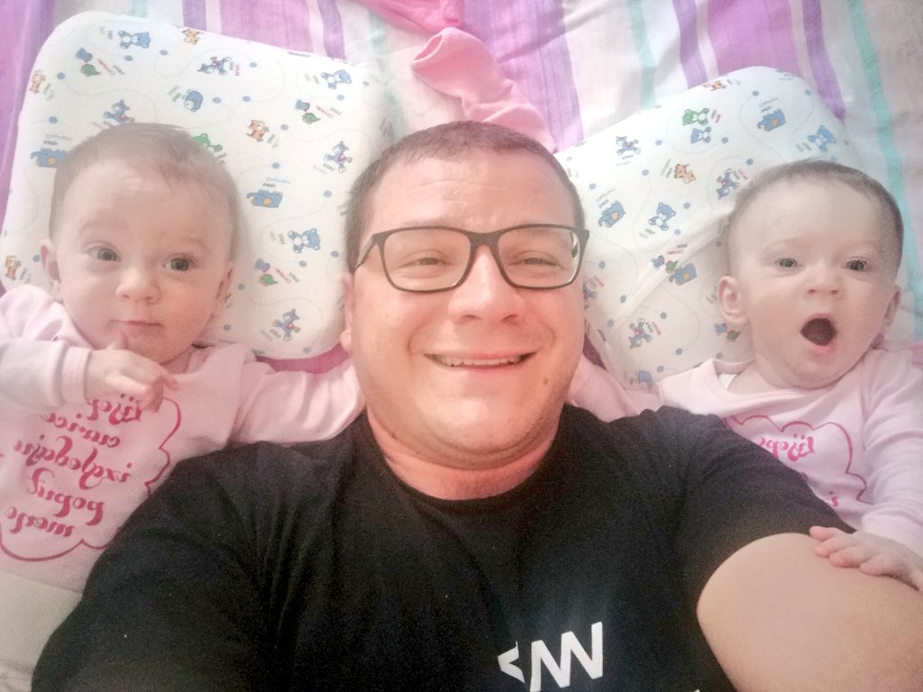 TarikHuber's tweet image. Have your ever asked yourself how the happiest man alive looks like? Weeeeel here you have your answer 😁😁😁😁😁🎉🎉🎉