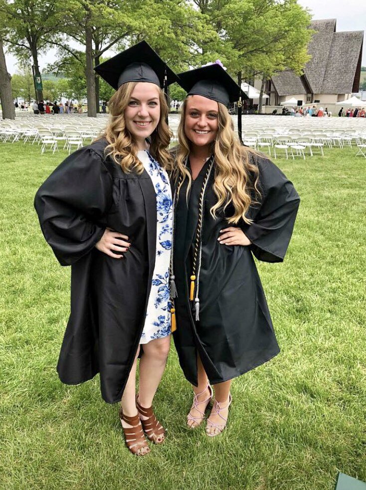 Ericaaa5's tweet photo. Happy birthday to one of the strongest girls I know💕 I hope you have the best day ever. Ily so much @LTichacek https://t.co/sPUO40q31T