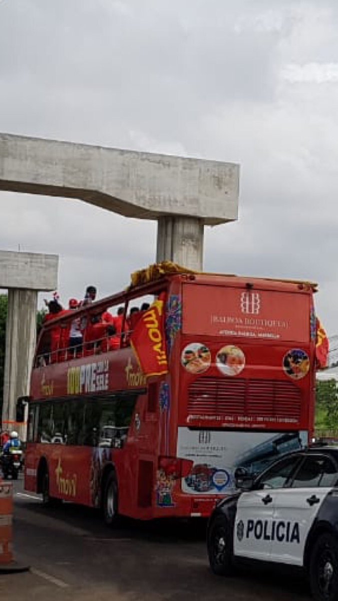BalboaBoutiques's tweet photo. Llegaron nuestros héroes!! #graciasele!! #panama #russia2018 https://t.co/mUx3tcsj3U