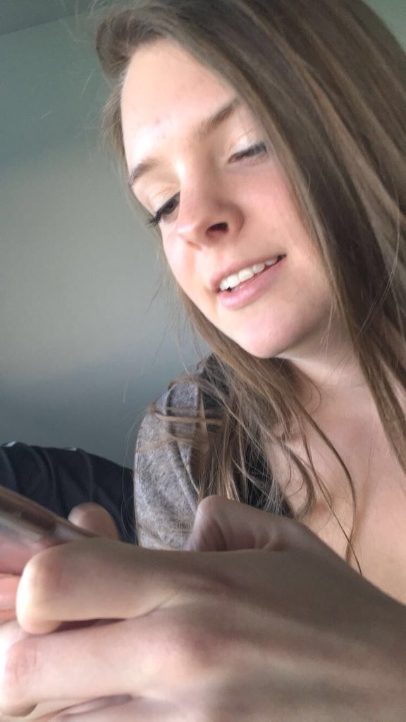 renae_heida's tweet photo. Happy happy birthday to this beauty😍😍 i love you syd have a good day❤️❤️ https://t.co/Sjr8YDep6E