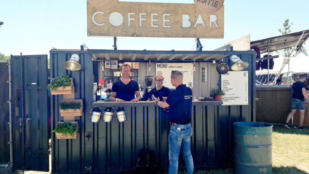 Vandaag meerdere #inspecties uitgevoerd bij een evenement. Deze ondernemer had het prima op orde inclusief #allergenenlijst. #voedselveiligheid #evenementen #nvwa #allergenen