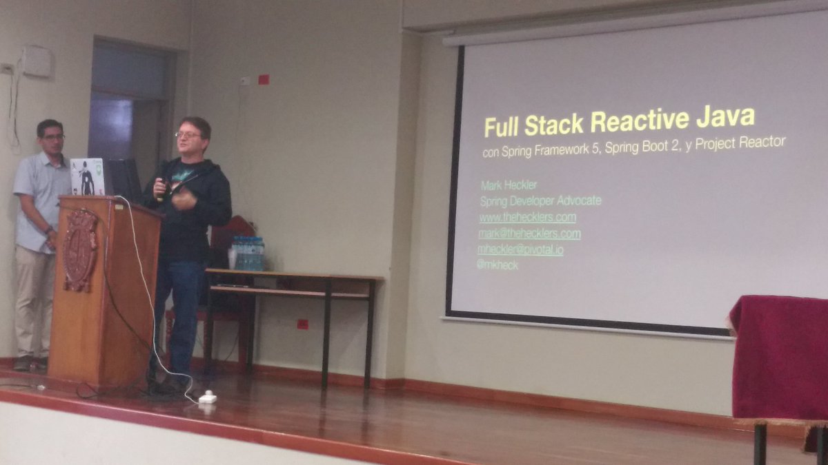 acelopezco's tweet photo. Buenas sesiones en la mañana de #JavaDayPeru18 con @miguelcordovam (Robots Lego) @MkHeck (Prog. Reactiva en #Java) @edivargas (Telefonía Virtual con #JEE) https://t.co/RFbUDkArfY