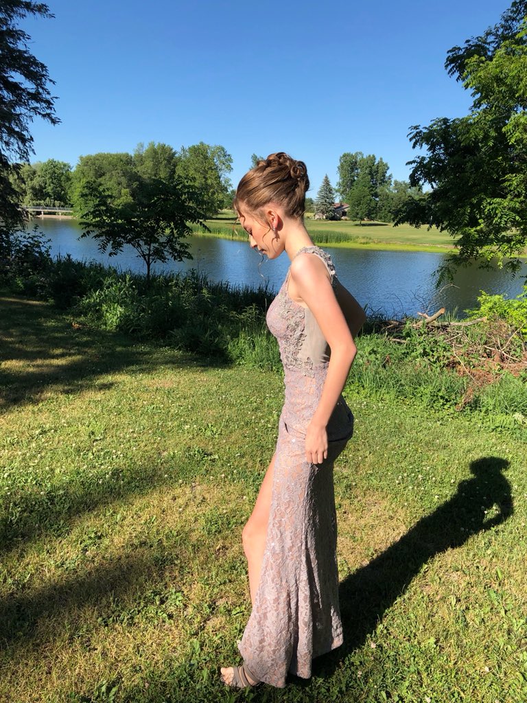 Aliwed29's tweet photo. Grade 8 grad was a success! https://t.co/vUyRWZ35jN