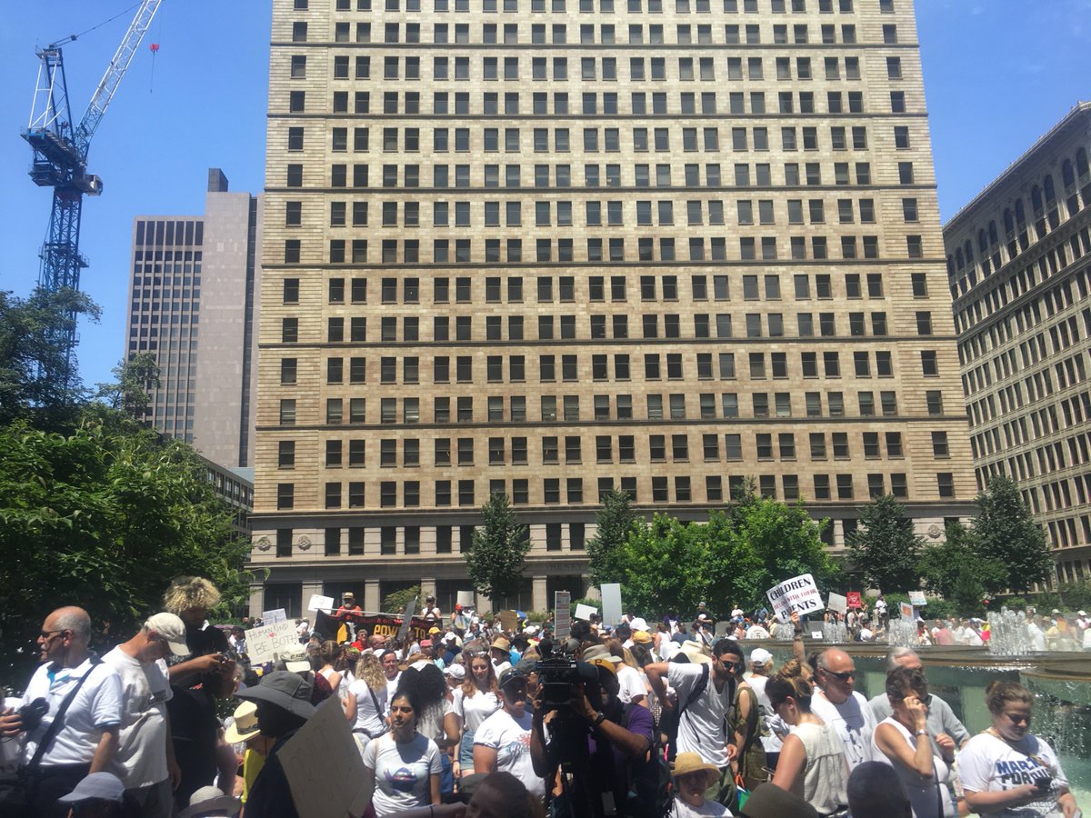 arya_sundaram's tweet photo. Downtown Pittsburgh’s Mellon Square was packed with more than a thousand people today for the Families Belong Together rally @FBT_PGH @familiesbelong https://t.co/8N1SstwXi7