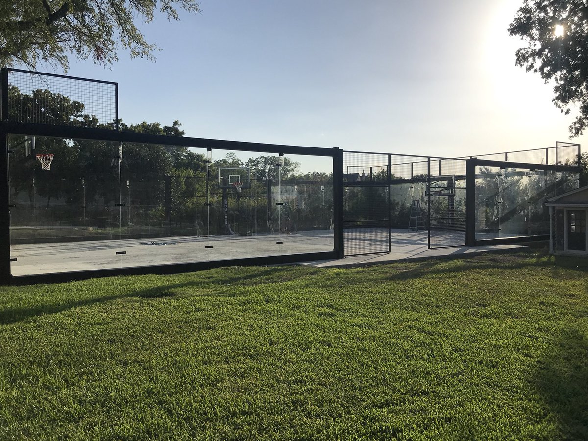 One more installation in the USA  #padeltexas #padelbox #usapadel #bestpadelcourts #sportbox