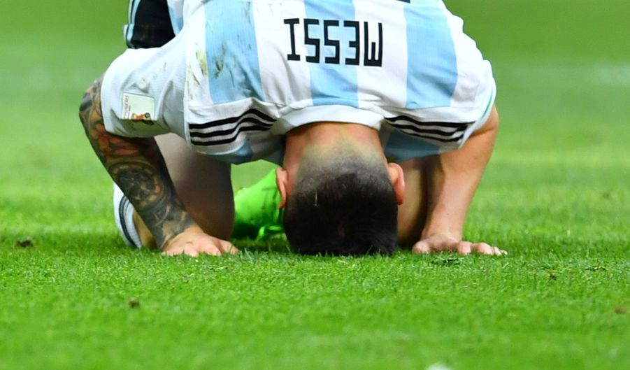 the_real_jerome's tweet photo. C'est qui 1553W ?
#FRAARG 
#WorldCup https://t.co/1hkgKC3dK8
