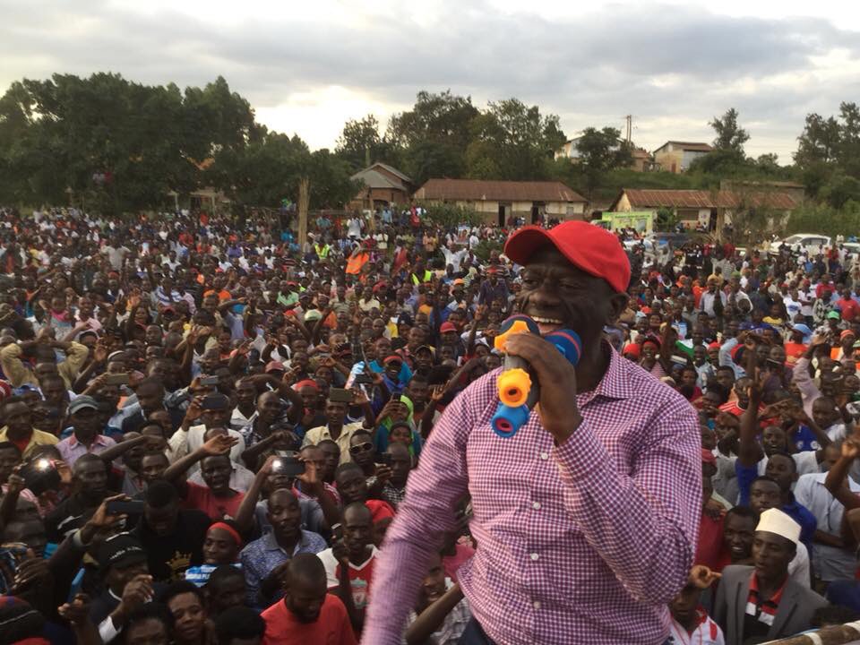 FDCOfficial1's tweet photo. Today the People’s President @kizzabesigye1 joined our party leaders to campaign for our candidate in Sheema Municipality Ms. Virginia Plan Mugyenyi for MP! We would like to thank all our leaders & the people of Sheema for sacrificing their time! #VoteMugyenyi #VoteFDC https://t.co/a4Q09iVw8m