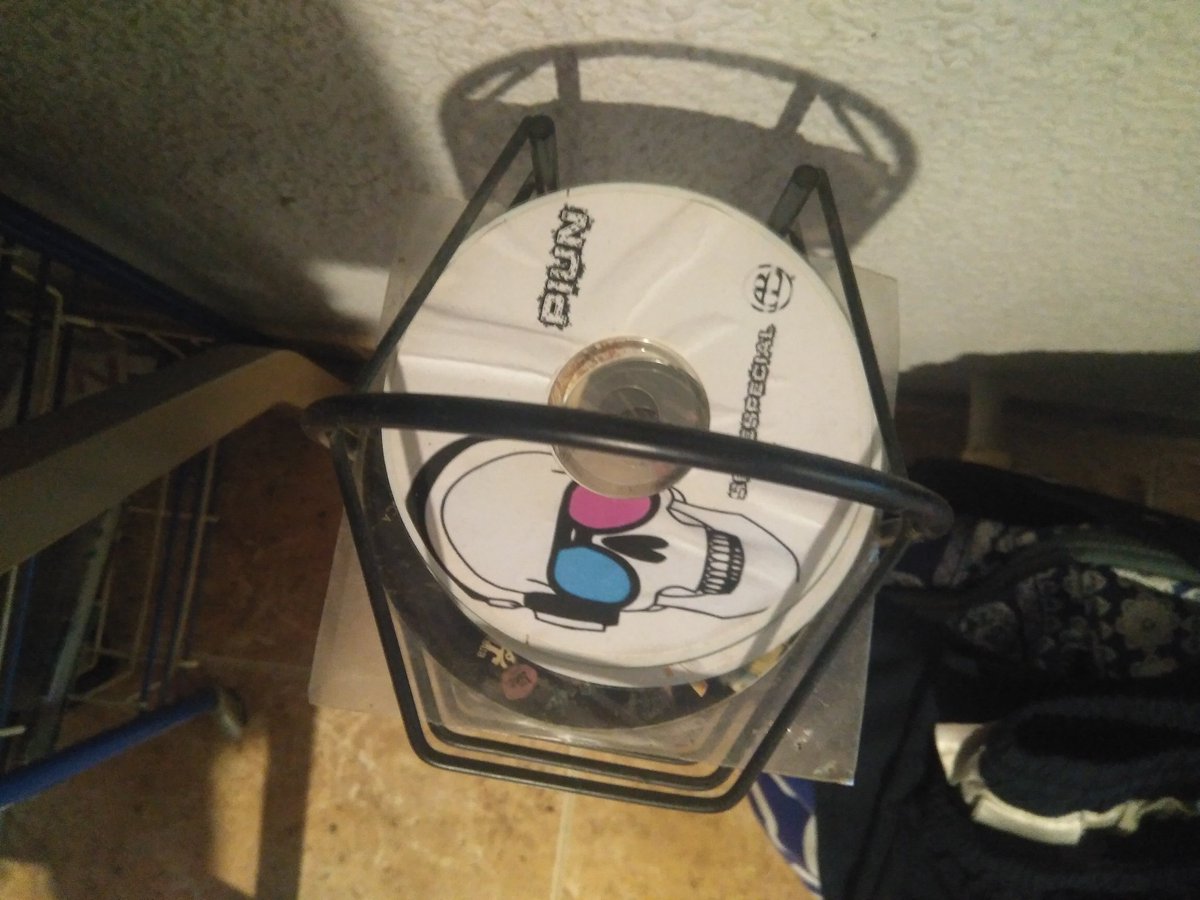 𝒜𝓃𝓉𝓊𝒶𝓃 𝒹ℯ ℛℴ𝓉𝒽𝓈𝒸𝒽𝒾𝓁𝒹 ♕ tweet media