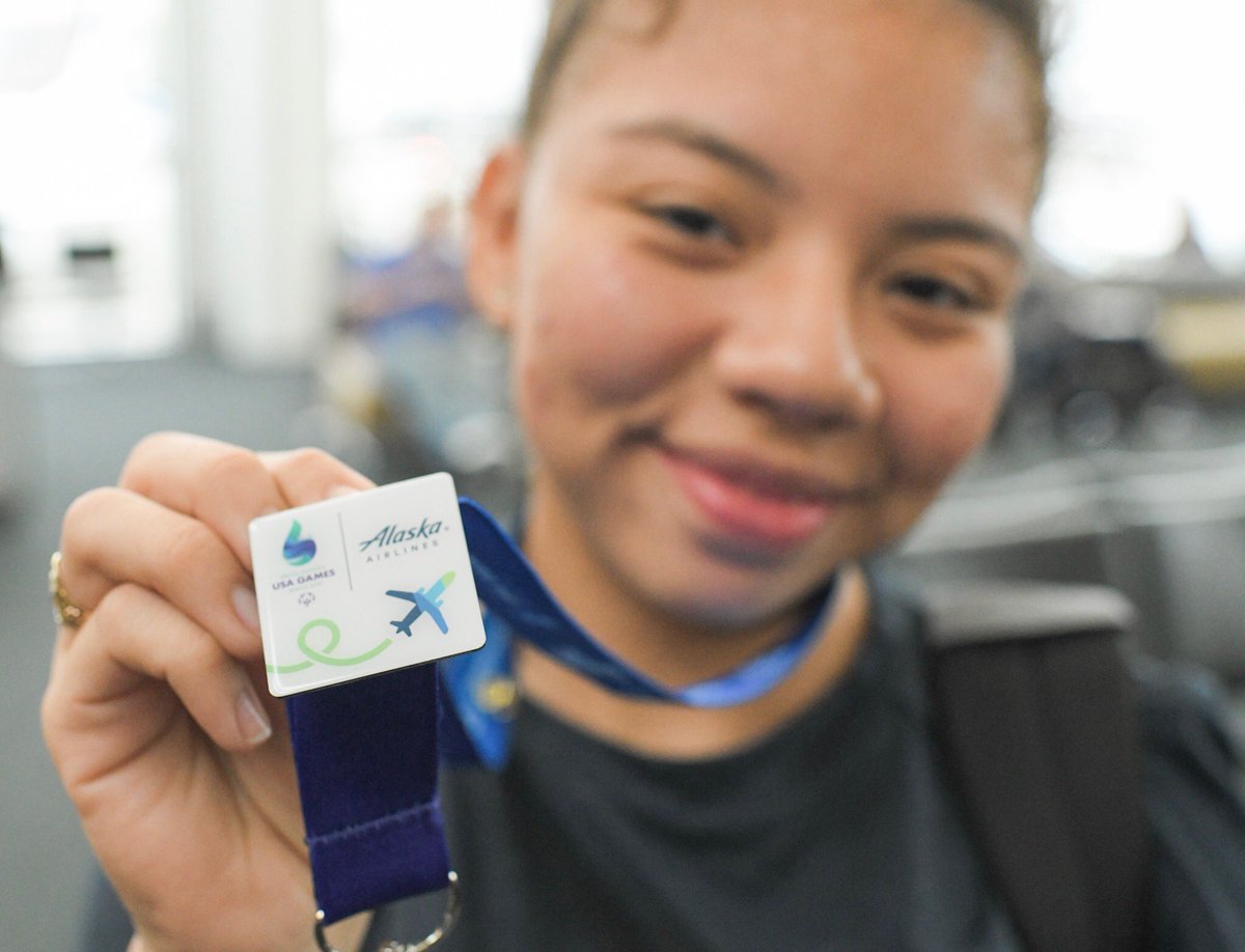 AlaskaAir's tweet photo. Welcome Athletes! Our team is on hand at @SeaTacAirport to welcome the @SpecialOlympics athletes competing in the @2018USAGames Cheers to a Golden week ahead! ๐ฅ#RiseWithUs #2018games https://t.co/LooqJ3I4II