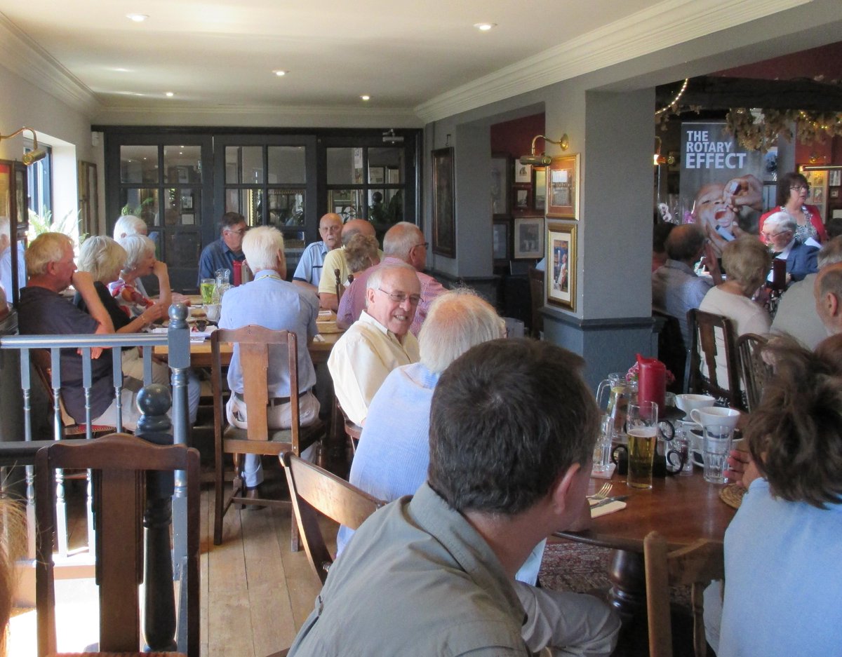 rotarytonbridge's tweet photo. Celebrating @RotarySE1120's Handover at the #MarkCrossInn! https://t.co/ajpYKmJAyd
