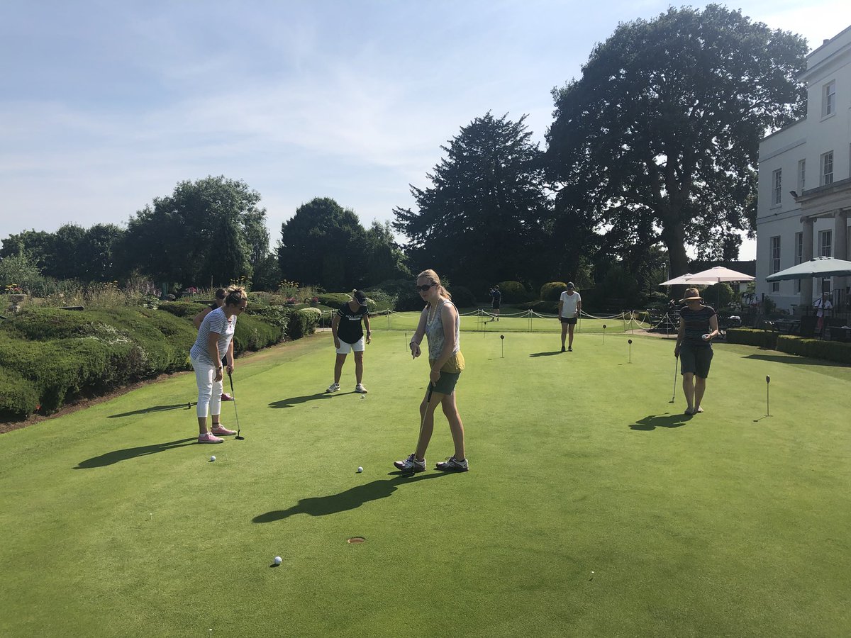 dceverettpgapro's tweet photo. Another amazing @GetIntoGolf ladies taster session today @exetergcc great time was had by all who attended and some very natural golfers in the making enjoyed some fun and fizz!! @DevonGolf @EnglandGolf @RyanPope2 @CJHoneywill @Ben_MartinPGA #funandfizz #ladieswhogolf https://t.co/PWe9o04Zxy