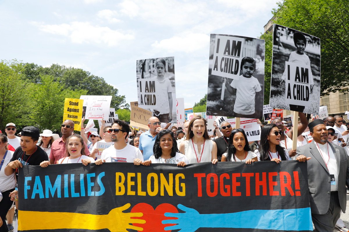 Showing up.
Speaking out. 
Marching on. 

This is just the beginning.
#FamiliesBelongTogetherMarch