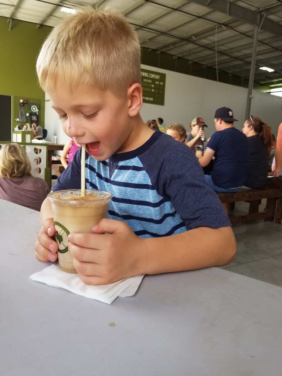 RHYS loving this little leaguer root beer float <a href="/TXLeaguerBrew/">Texas Leaguer BrewCo</a>