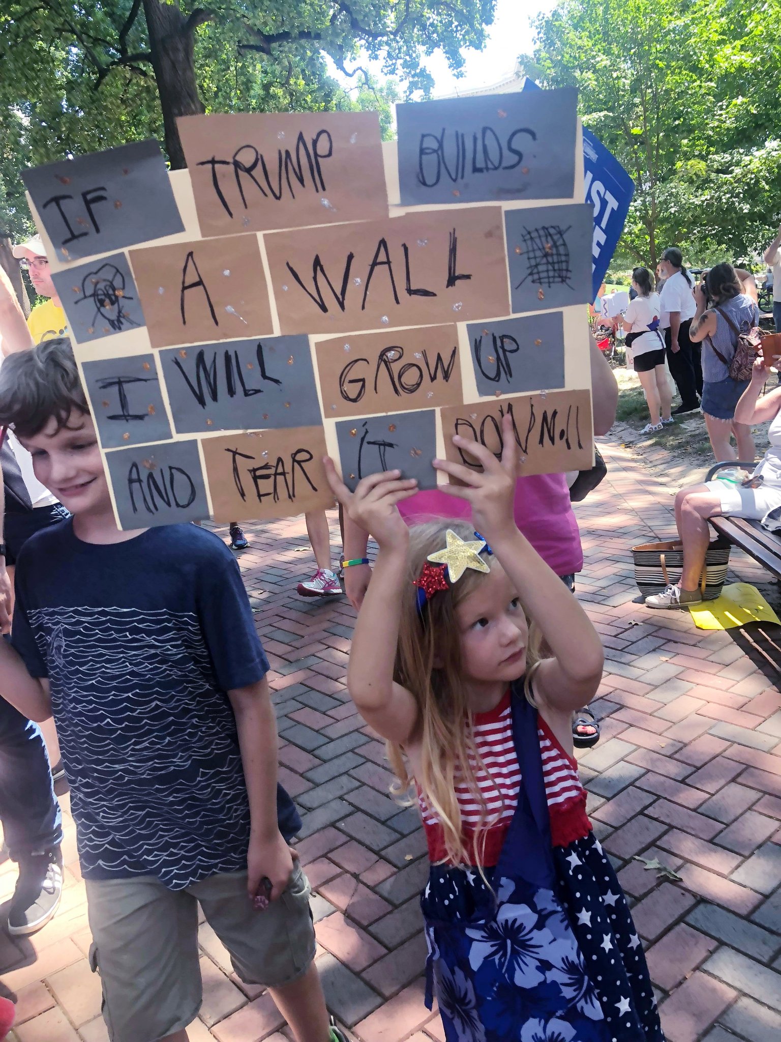 Dg9S8gnUEAA-lif?format=jpg&name=large