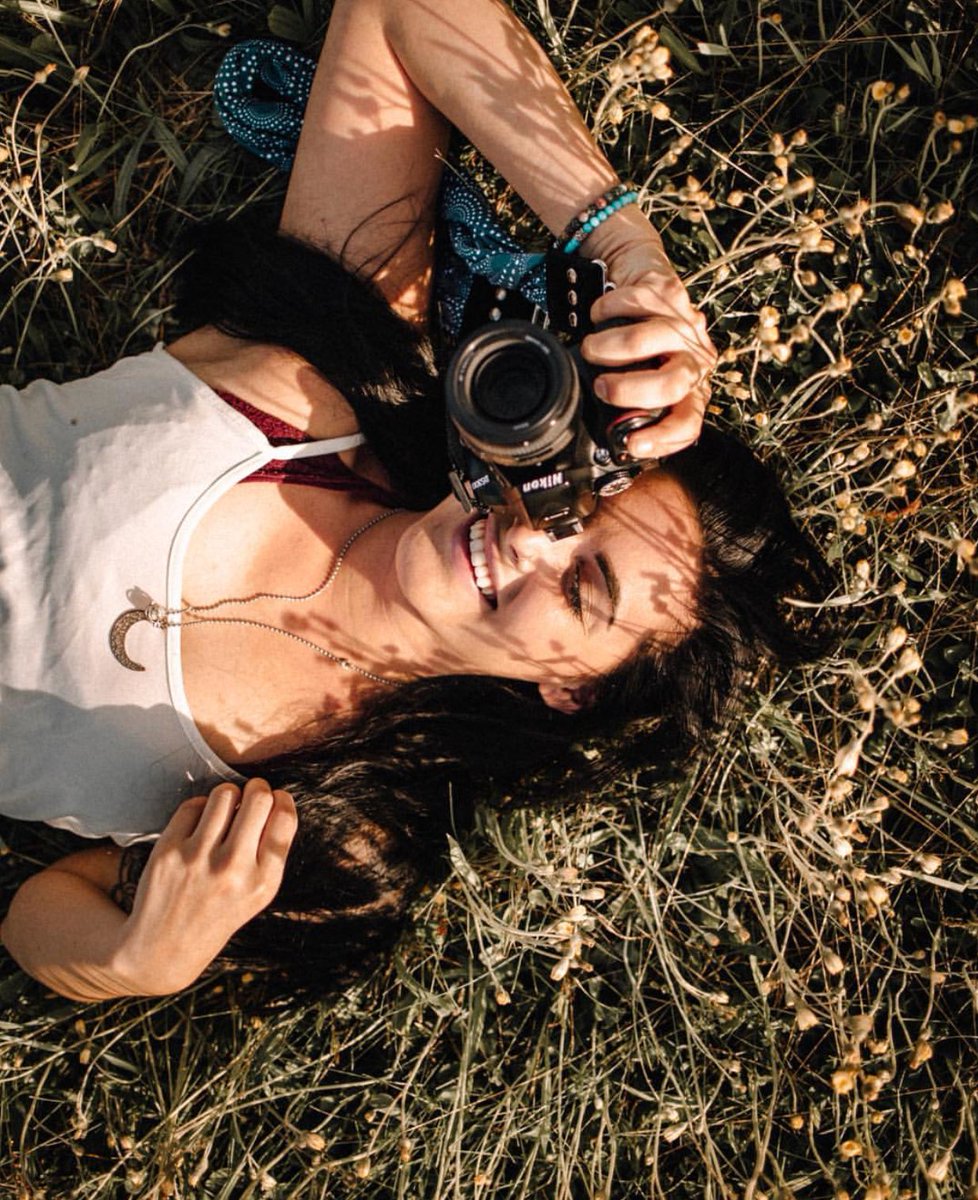 CapturingCoutur's tweet photo. Always dream and always keep looking up! #photography #camerstrap https://t.co/LSdIggxbeQ