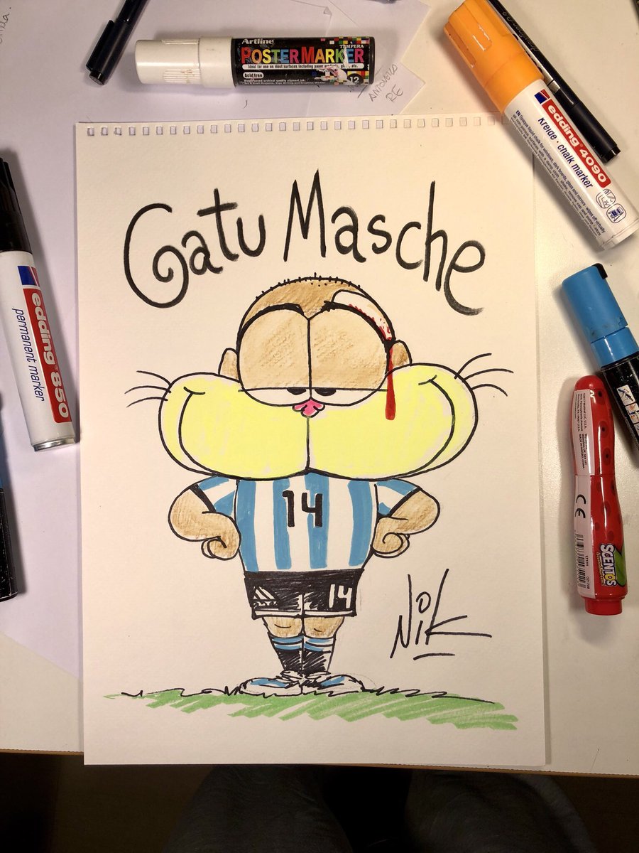 Nikgaturro's tweet photo. Hoy se despidió Masche de la Selección, el gladiador, el jefecito. Dejó Todo, puso garra, dejó sangre. Gracias Masche querido, sorteamos al JEFE. Quién lo quiere con la 14? 💙 y RT y lo sorteamos!!!! #DejemosTodo #PodemosHablar #LaNocheDeML https://t.co/rKrEjYXHvA