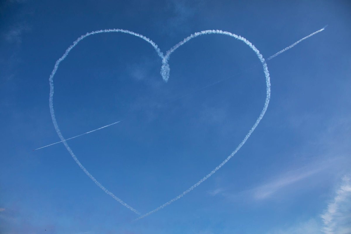The Heart at #Swansea - the #redarrows performed a full display at <a href="/walesairshow/">Wales Airshow</a> in amazing summer weather.