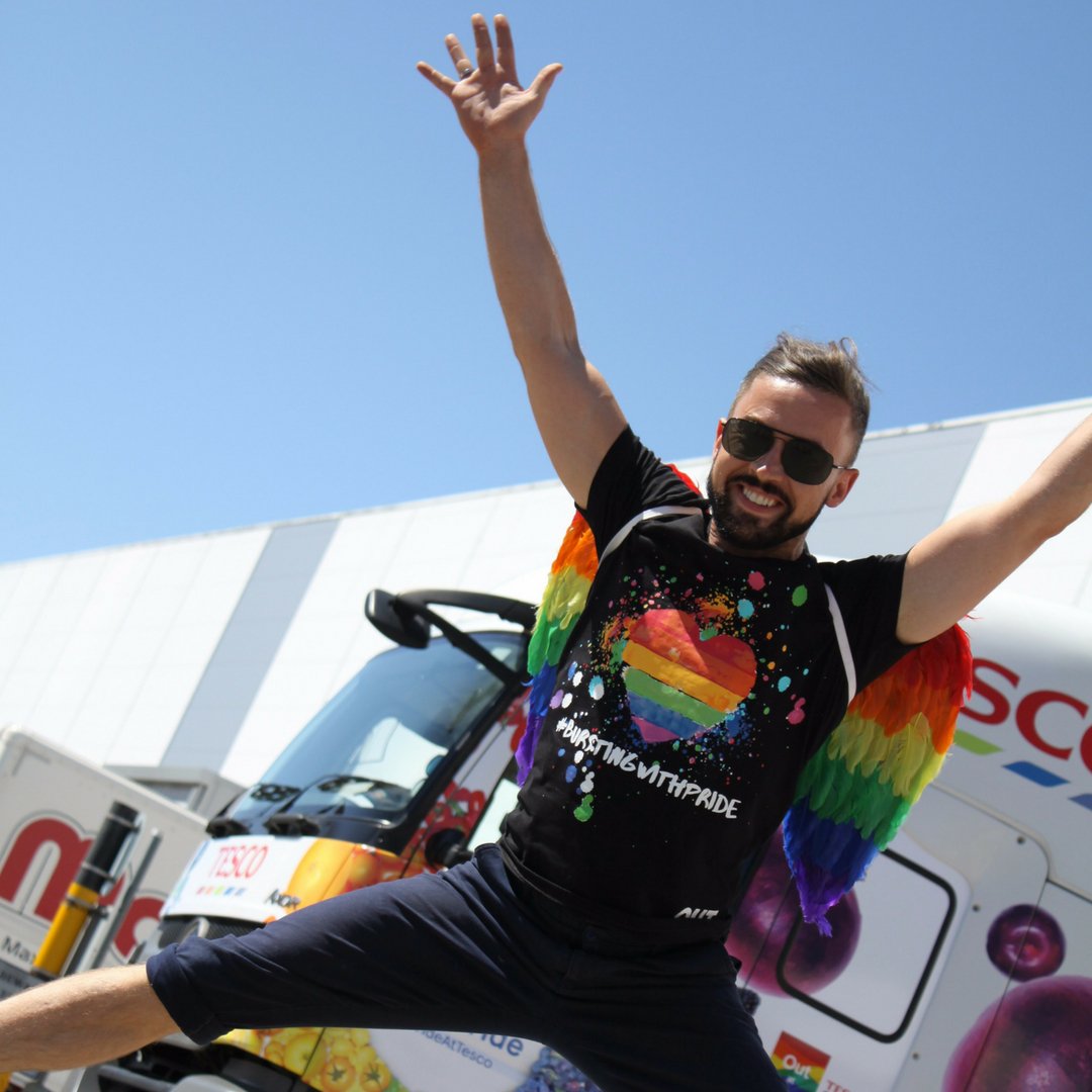 DeirdreHeff's tweet photo. Celebrated #Pride with @deric_hartigan yesterday who just couldn't contain his excitement... Serious #FOMO for our @Society_Ireland team who were in the thick of it with @TescoIrl today! #PrideAtTesco #HandstandsAtTheReady #DublinPride https://t.co/GglN8cg83G