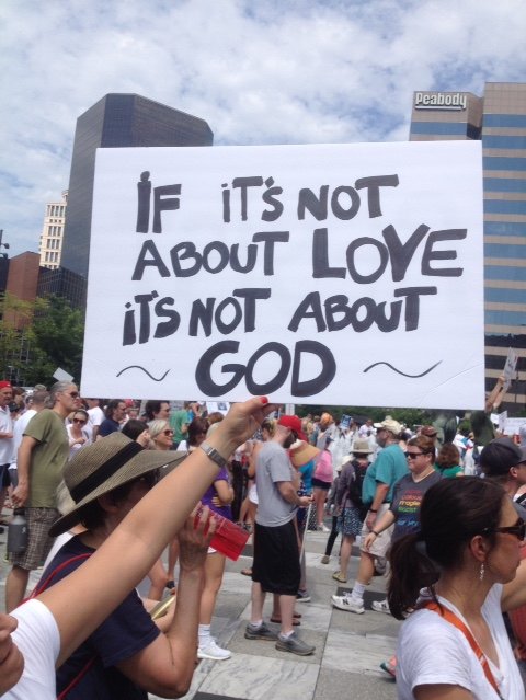@Ocasio2018 From the St Louis #FamiliesBelongTogetherMarch 
Very 'First John'-ish