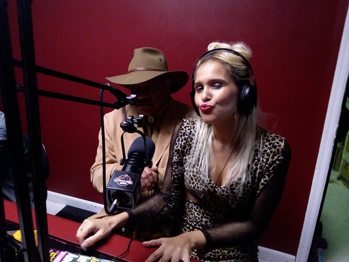 Remember this convo ' Do you eat the groceries?' Watch the clip https://t.co/kqd5KBgqjM https://t.co<a href="/tag/flashbackfriday"class="tags"><span>#flashbackfriday</span></a>