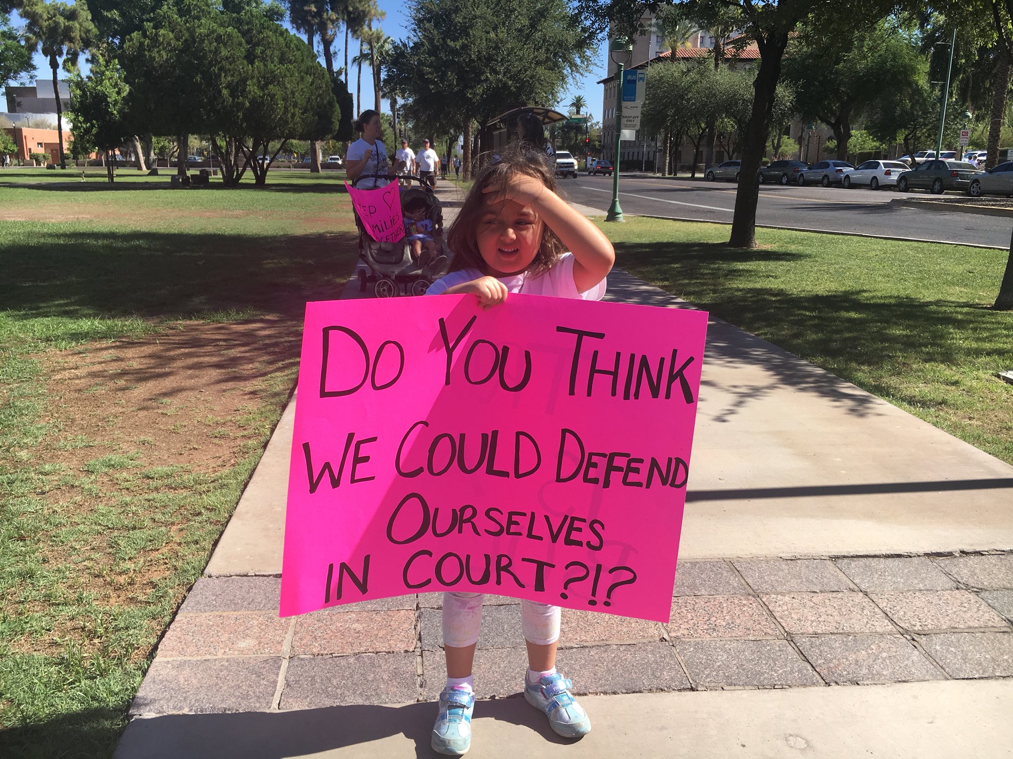 Dg9hD3IX0AA8FYs?format=jpg&name=large