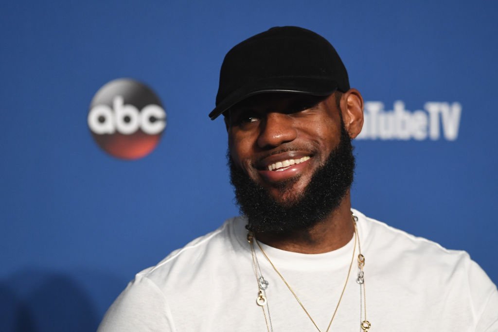 Balldontlie's tweet photo. LeBron Tracker Day 6: LeBron James has landed in Los Angeles on free agency eve, no meeting with Cavaliers set. https://t.co/nGeGtgnzdx https://t.co/1Rp3EvymCu