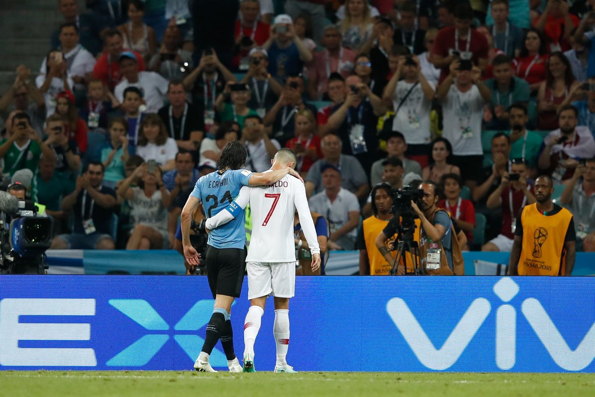 Кавані не зміг дограти матч з Португалією через травму - изображение 3