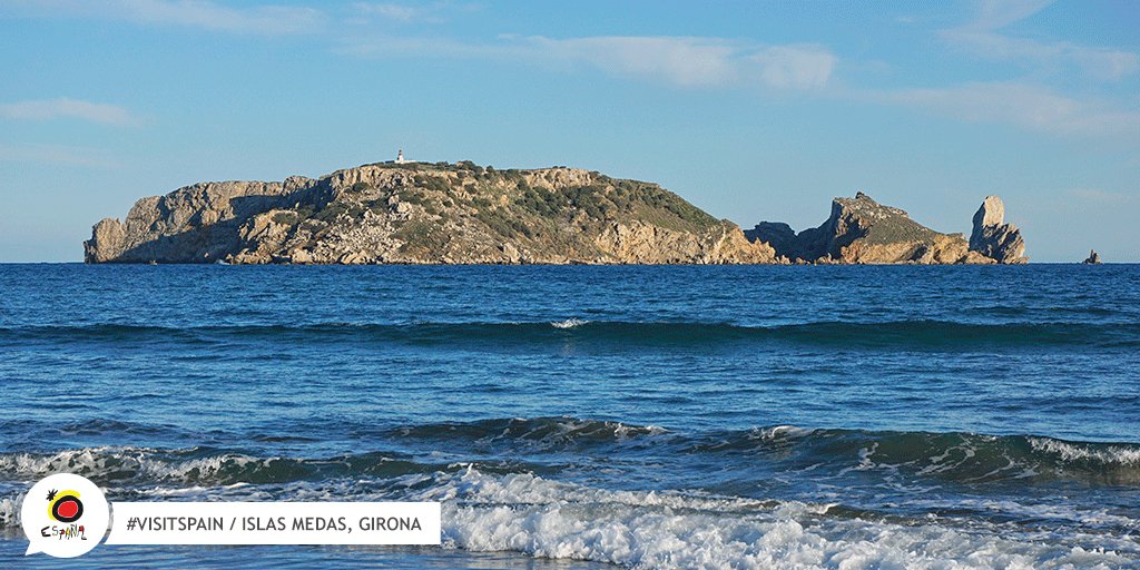 EspanaEnLatam's tweet photo. If you’re looking for some peace and quiet, these Secret Islands are your place to be. Some think they are a legend; we just think they’re unexplored beauties. Dare to try? #VisitSpain #Coast #SecretIslands https://t.co/smhmuARHap