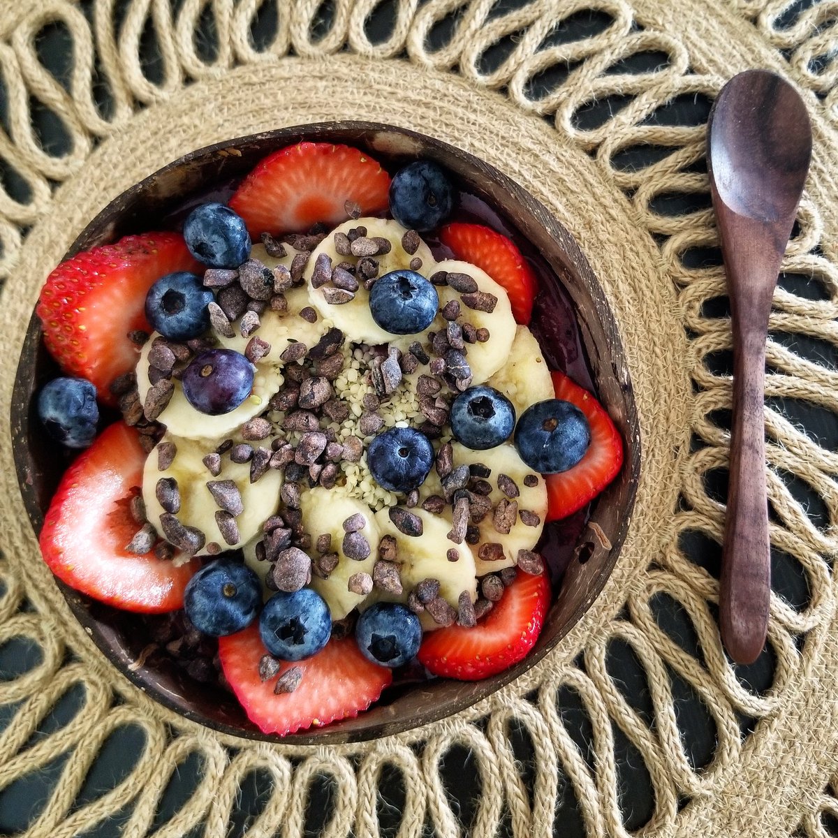 VeganTurnedOn's tweet photo. Acai bowls are the most delicious and most beautiful food on earth!
#acaibowl #RAW #veganfood https://t.co/68UOn2ZIoZ