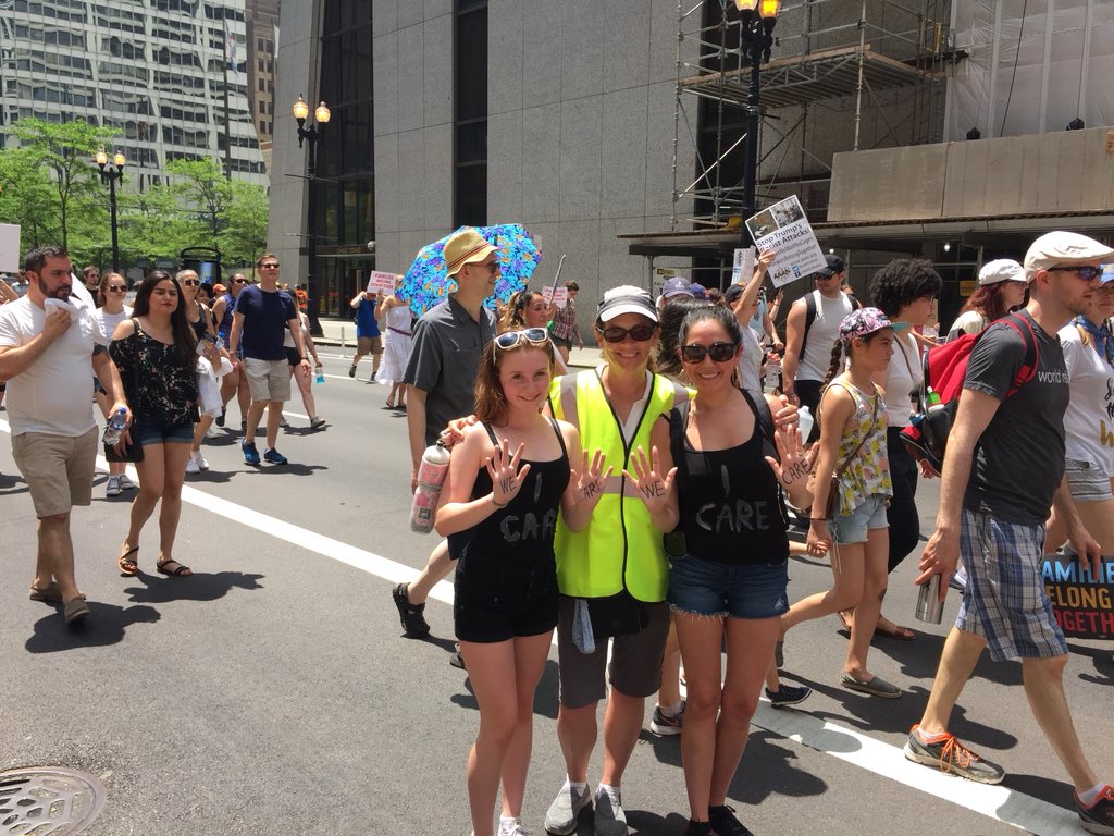 Children should NOT be separated from their parents! @WomenBelong @Salina__Lopez @AMarch4OurLives #FamiliesBelongTogther #WeCare #Childrenbelongwiththeirparents #Chicago