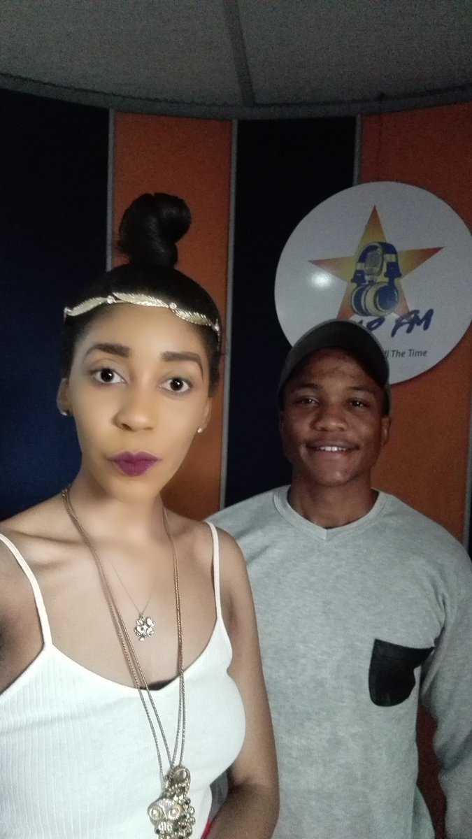 TEAMRUFFY's tweet photo. Such a fun show today, danced my heart out @starfmzimbabwe๐๐ฝ Resting on the vibe : " Positive mind. Positive life. "๐๐ฝ#Mufarokunemunhuwese #DjDK #NothingButTheHits #Boom Baby โจ๐ปNow it's time for this Zulu princess to catch up with #Billions ๐ #Hooked https://t.co/ukavkYMeAd
