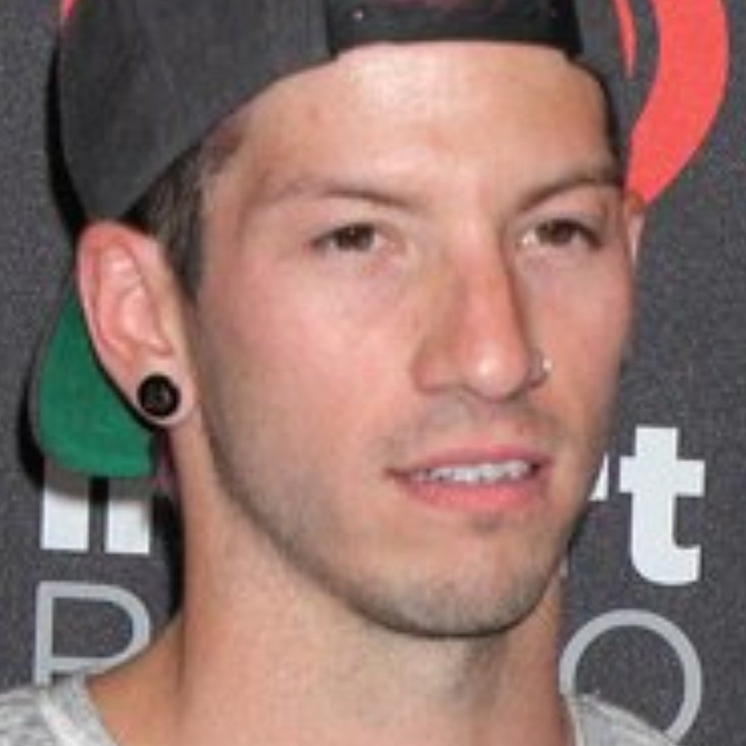 Happy birthday to Josh Dun 