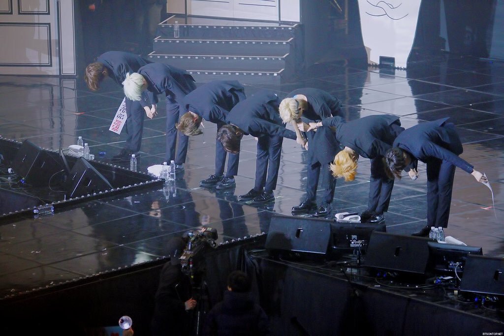 damnfalseliar's tweet photo. 160124
โค๏ธโค๏ธ
#BTS2NDMUSTER
@BTS_twt https://t.co/fUwb3ZkHZw