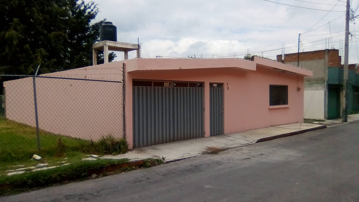 InmueblesINNMex's tweet photo. Se #Renta #Casa de 3 recámaras, 2 1/2 baños y cochera techada para un coche atrás de McDonalds en Santa Ana, #Tlaxcala  https://t.co/4CI4GEDrb6 https://t.co/PDTEhWhXdB