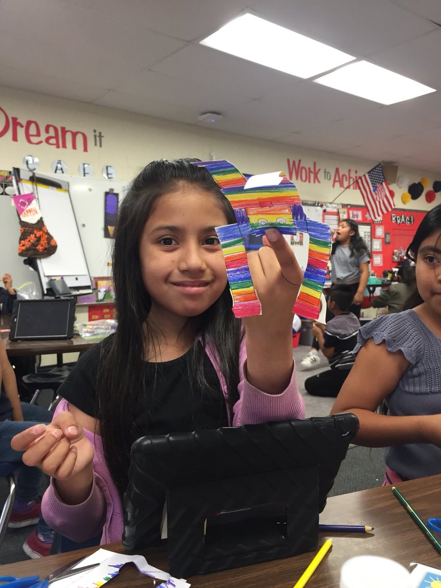 KAguilar37's tweet photo. Having so much fun on our STEM Day! 10 activity rotations! #hesdpride #rm37 #stem #summer #classroomcountdown https://t.co/u3l3pBNXFQ