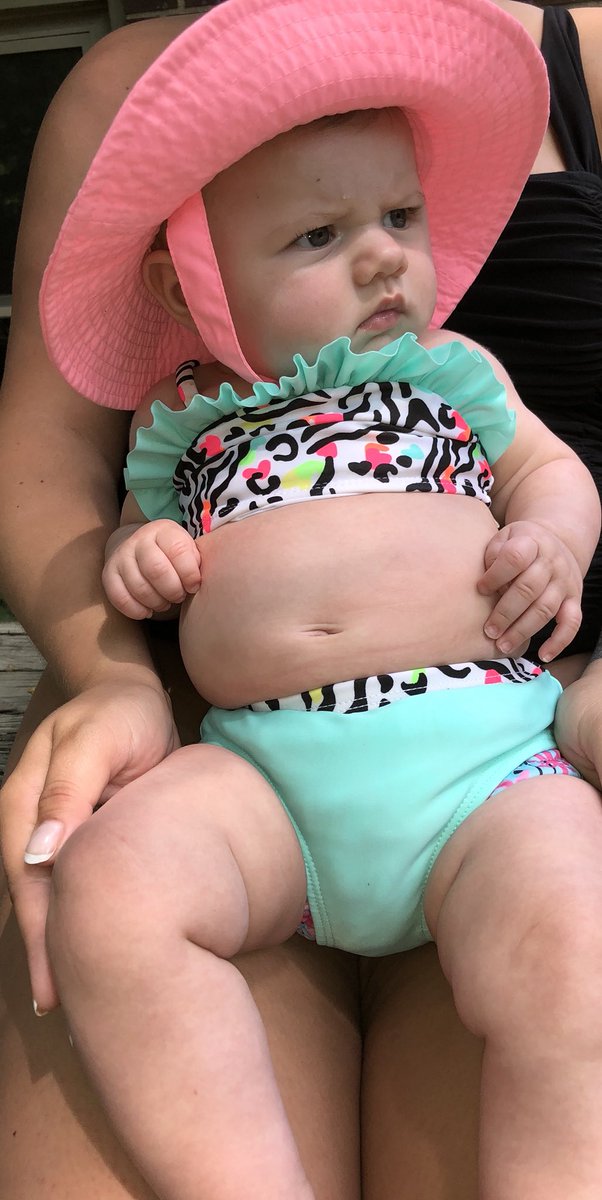 One_BadBass's tweet photo. Bikini season came to quick and someone wasn’t ready yet.. 😭💕😂👙 https://t.co/96RCdXIYqy