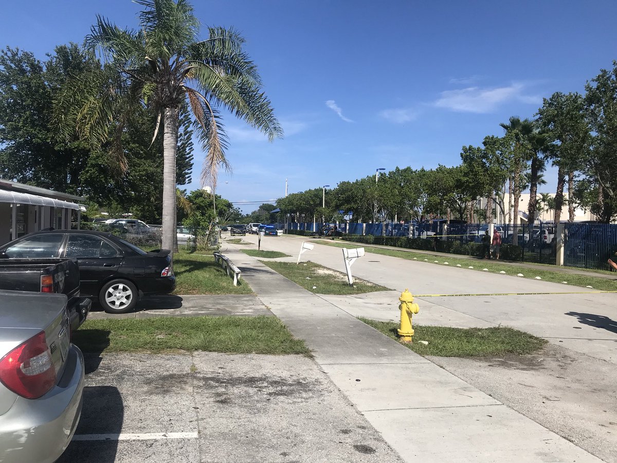 IanMargol's tweet image. BREAKING: @browardsheriff deputies investigating a shooting just outside of @RIVAMotorsports. One adult male rushed to Broward Health North. @WPLGLocal10