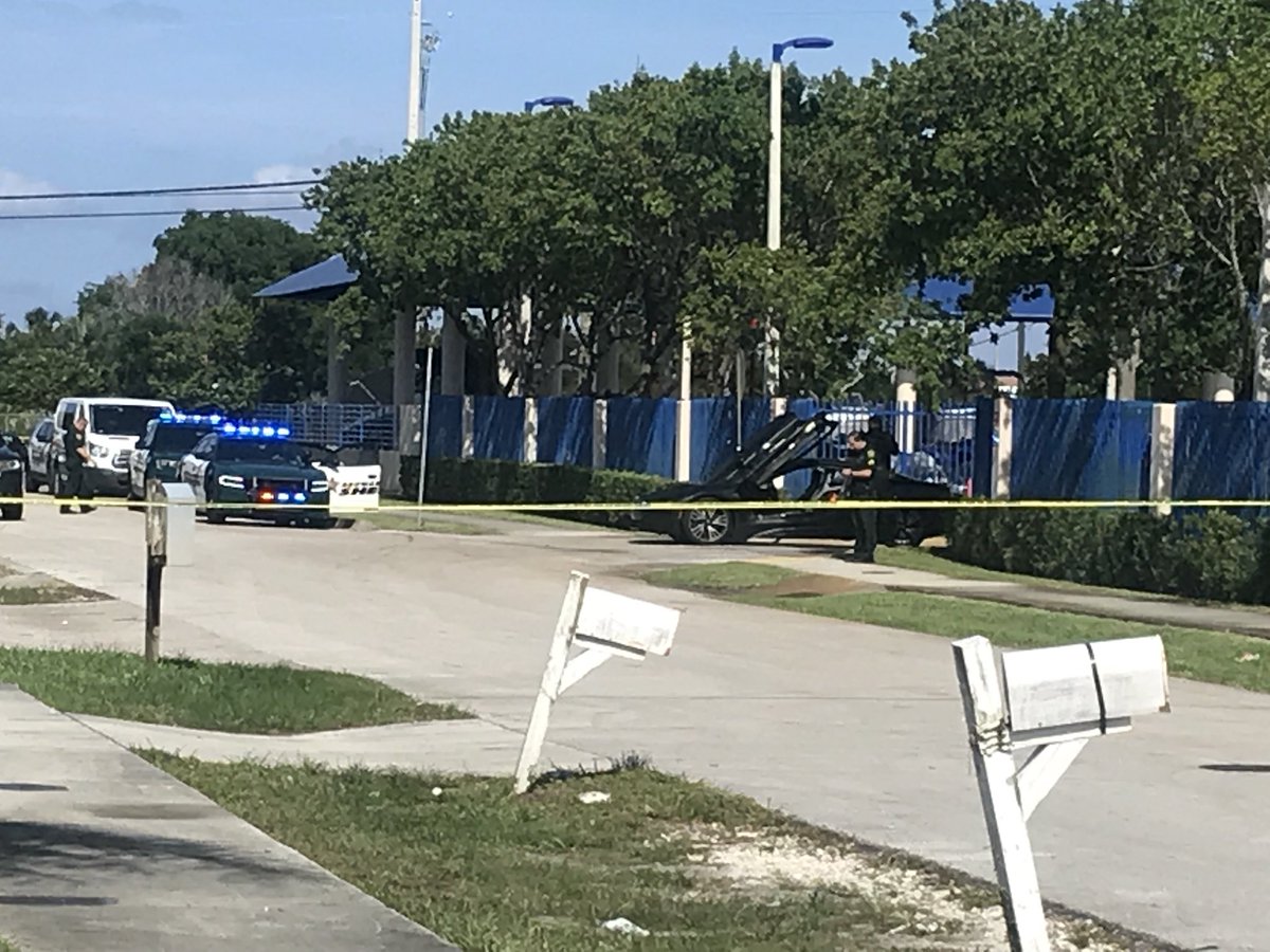 IanMargol's tweet image. BREAKING: @browardsheriff deputies investigating a shooting just outside of @RIVAMotorsports. One adult male rushed to Broward Health North. @WPLGLocal10