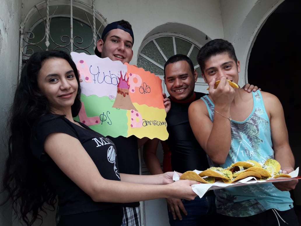 Bro_Colis's tweet photo. Besides the support with the #bluecommunity Spreengeen keeps doing an awesome job at home collecting funds for the ones in need - you have a big heart Spreengeen! #MetroLIFE @Josie_MPCS @Greg_MPCS @PurpleSquadGT @TitiBonilla7 @TioGuichoGT https://t.co/oT44M7e0Lb