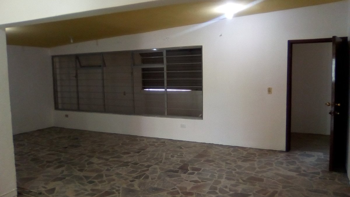 InmueblesINNMex's tweet photo. Se #Renta #Casa de 3 recámaras, 2 1/2 baños y cochera techada para un carro en Santa Ana #Tlaxcala (atrás de McDonalds. Informes al 246 133 6161 https://t.co/4CI4GEDrb6 https://t.co/IeFQUG27HP