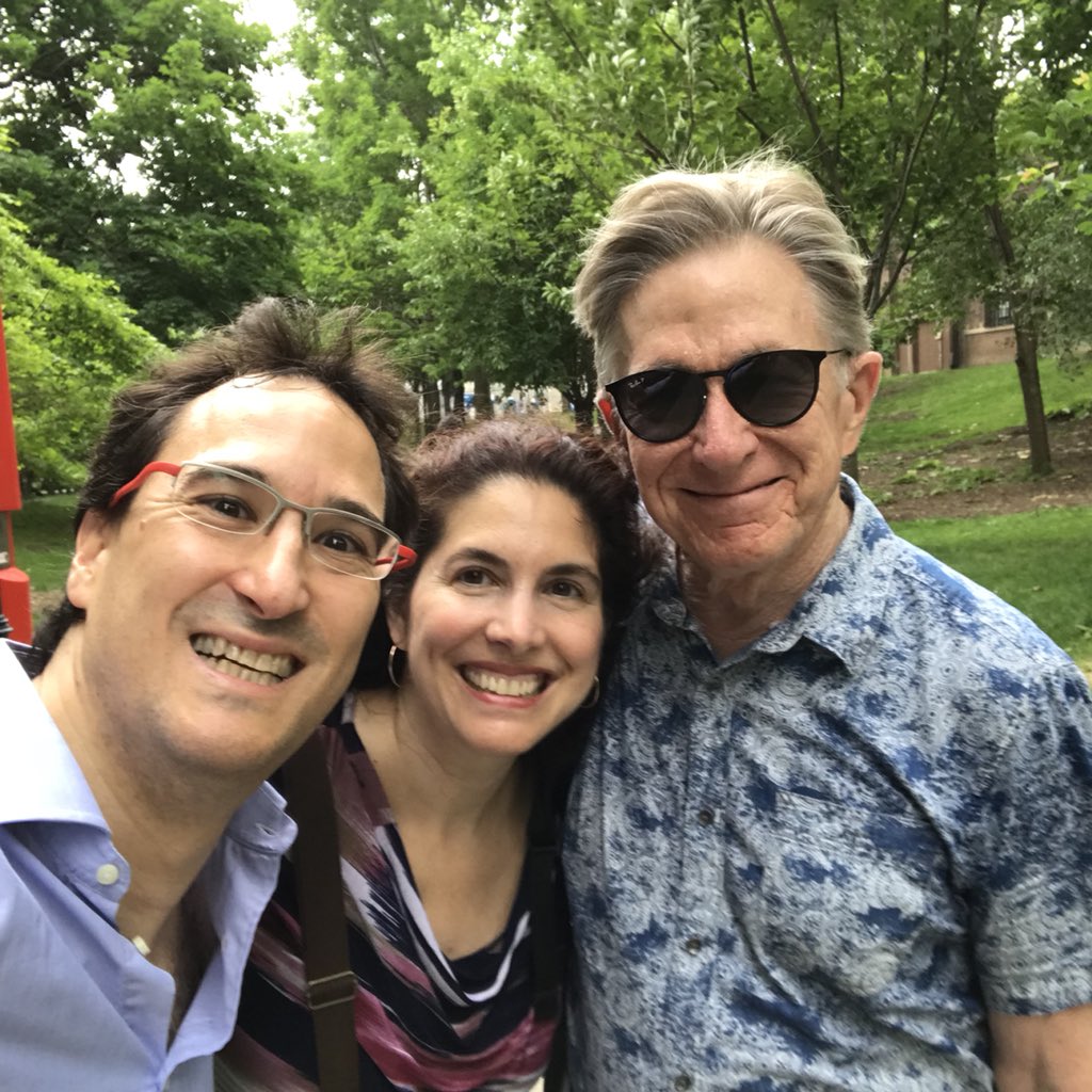 danrodriguezgar's tweet photo. #Thrilled to be #lecturing today at the Munk School of Global Affairs, #University of #Toronto #greatplace #goodfriends #mixedness #youth #identity #racism @uoft @universityoftoronto @UTMunkethnic @munkschool #trinitycollegetoronto #canada
https://t.co/YRUpRSCOW7 https://t.co/roJcKvHeEN