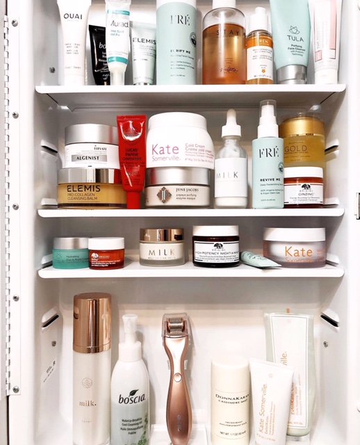 junejacobsspa's tweet photo. My top shelf is where I do my best work! @fiercelyalia
#JuneJacobs #RespectTheRitual https://t.co/57NVX0K2vb