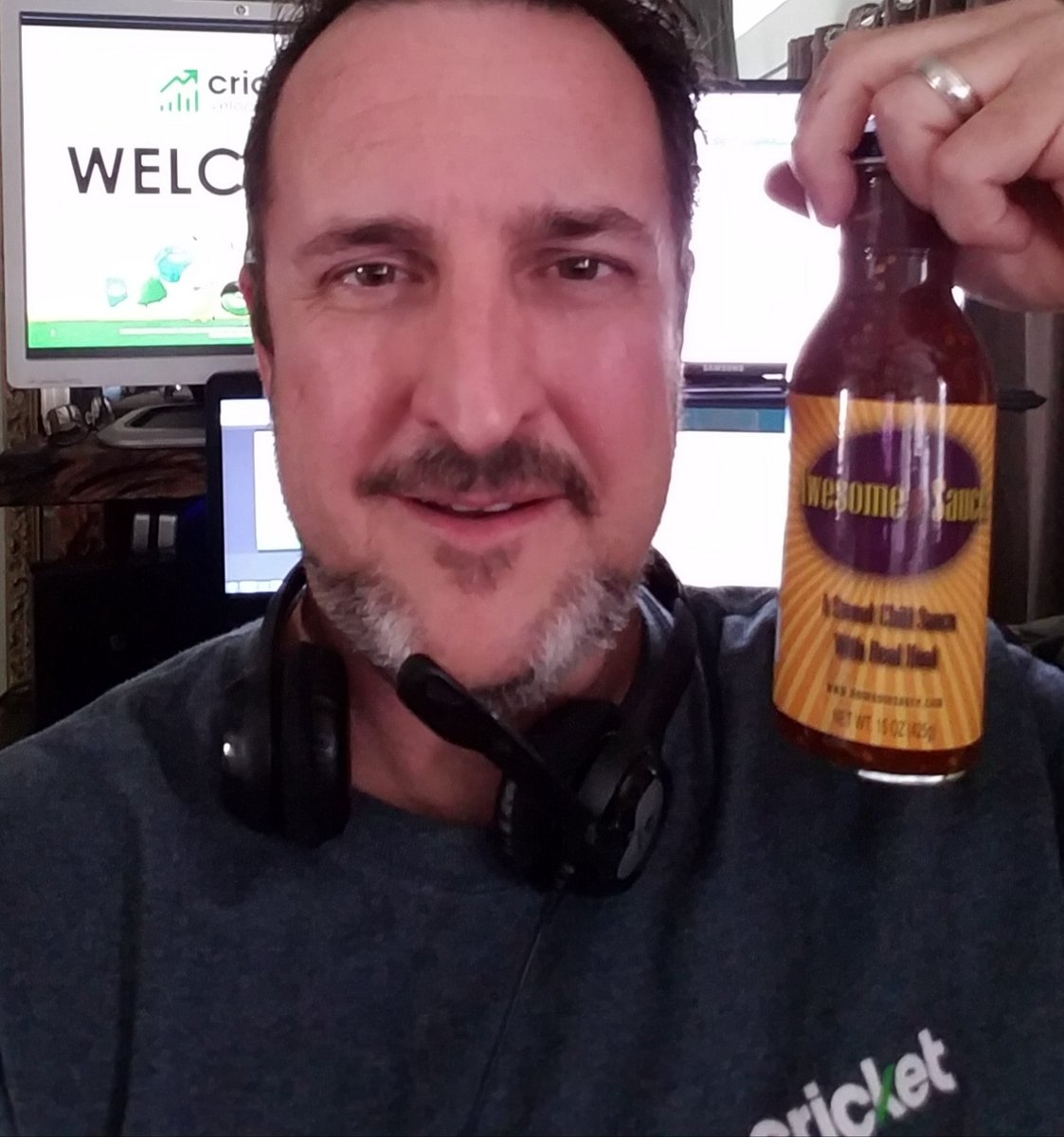 Thanks for this month's Awesome Sauce award for metrics attainment.  Took it on a trip out of town this weekend. #STSA #TUProud #LifeAtATT #CricketWireless